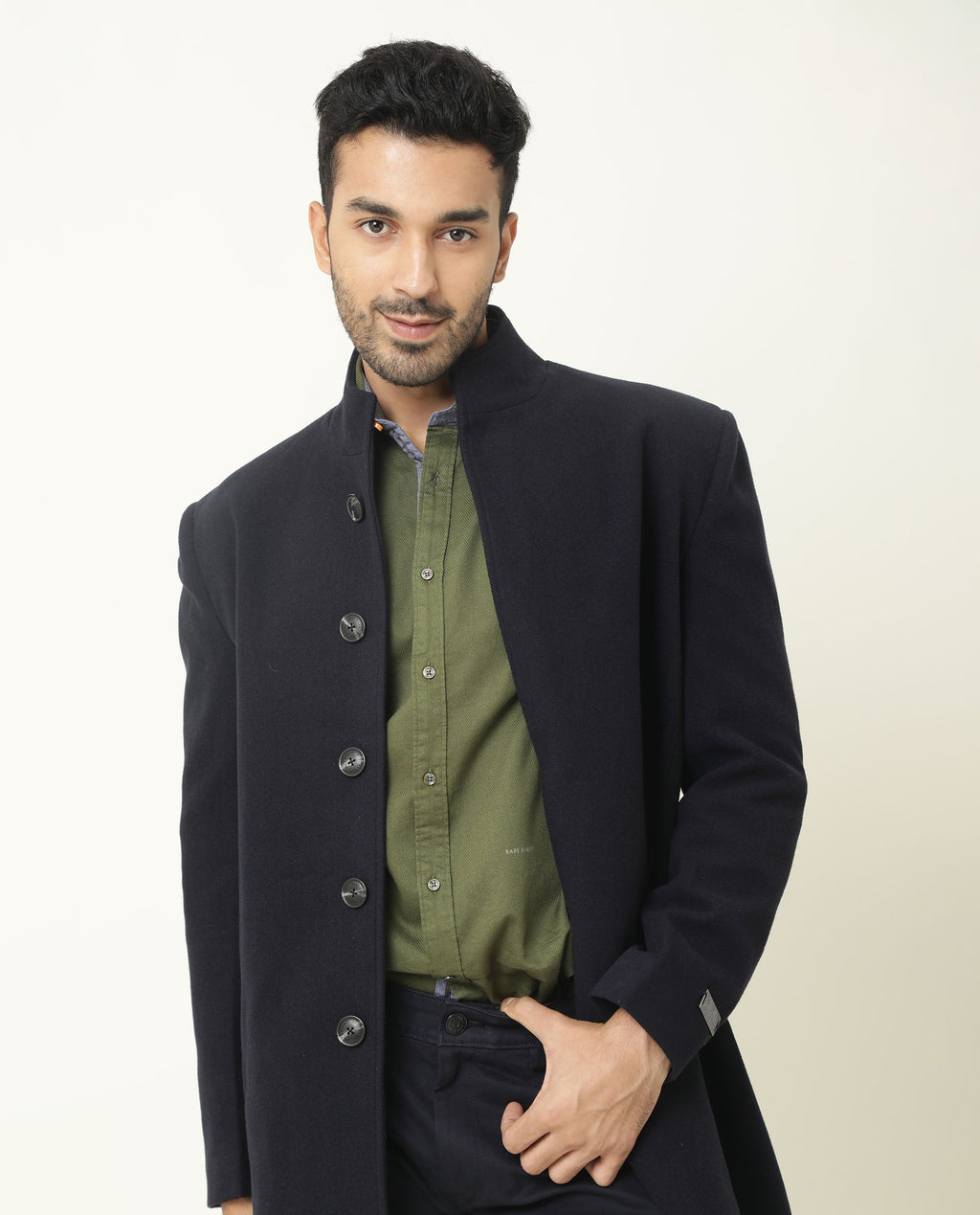 Rare Rabbit Men's Mond Green Cotton Plain Regular Fit Full Sleeve Spread Collar Shirt