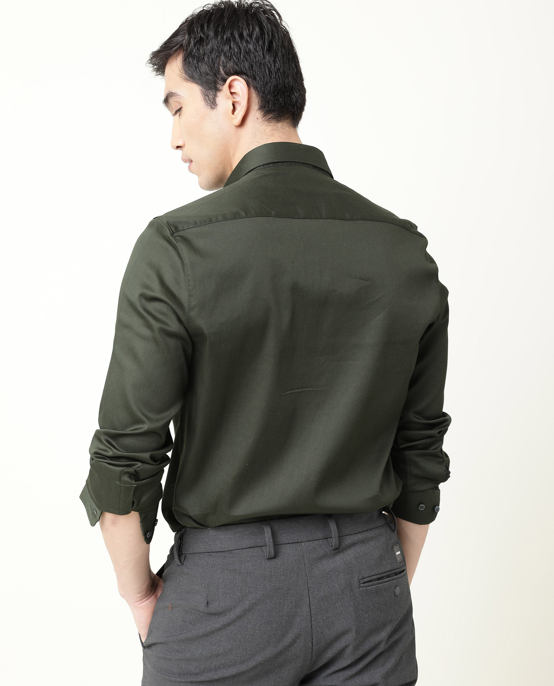 Rare Rabbit Men's Satin Green Plain Regular Fit Full Sleeve Spread Collar Shirt