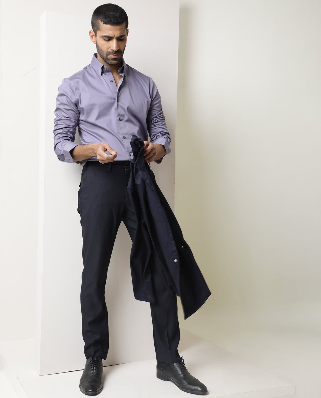 Rare Rabbit Men's Como Light Purple Satin Plain Regular Fit Full Sleeve Collared Shirt