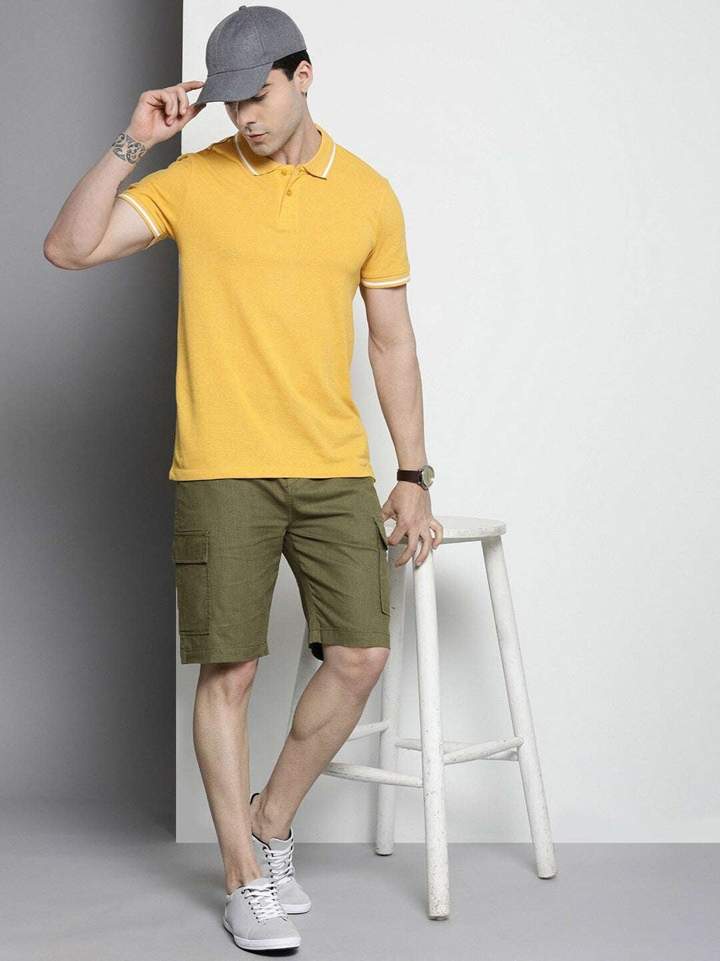 Men's Green Slim Fit Solid Casual Shorts