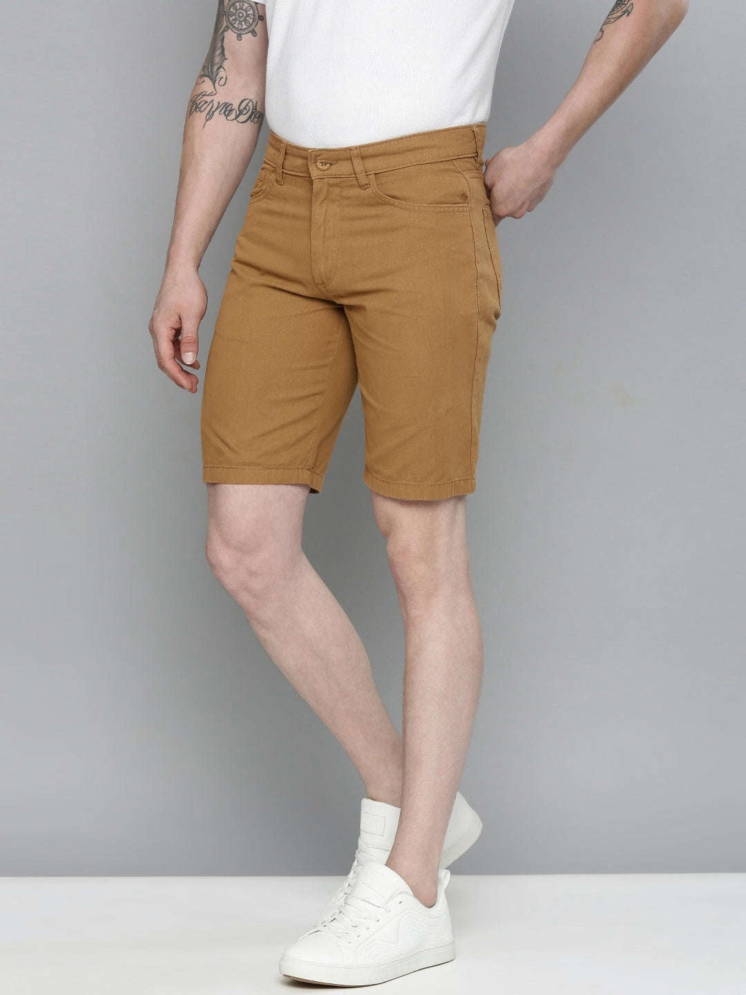 Men's Khaki Slim Fit Solid Casual Shorts