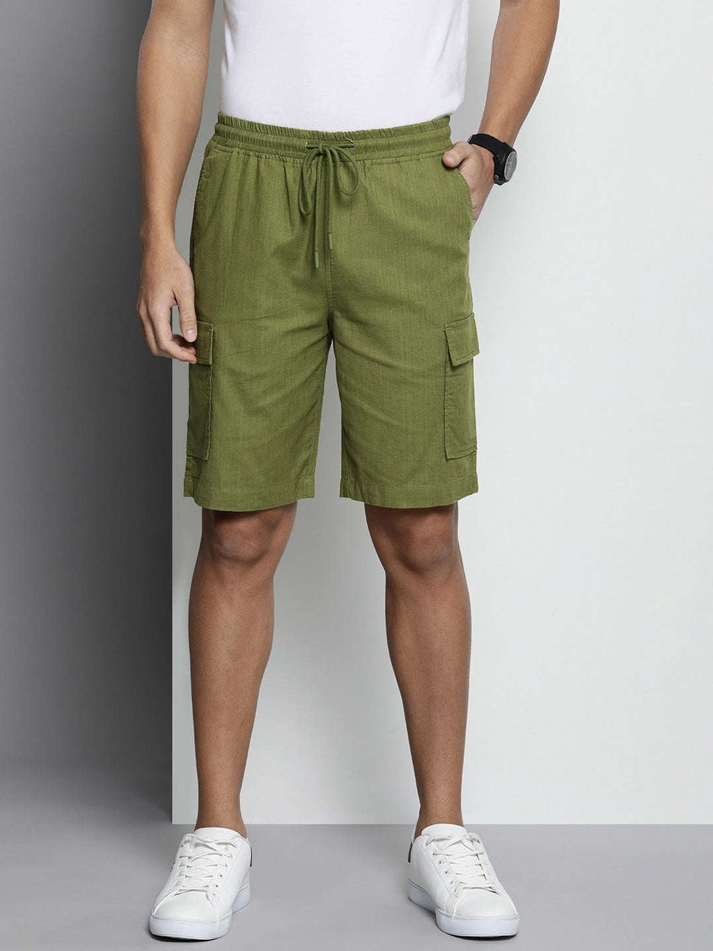Men's Green Slim Fit Solid Casual Shorts