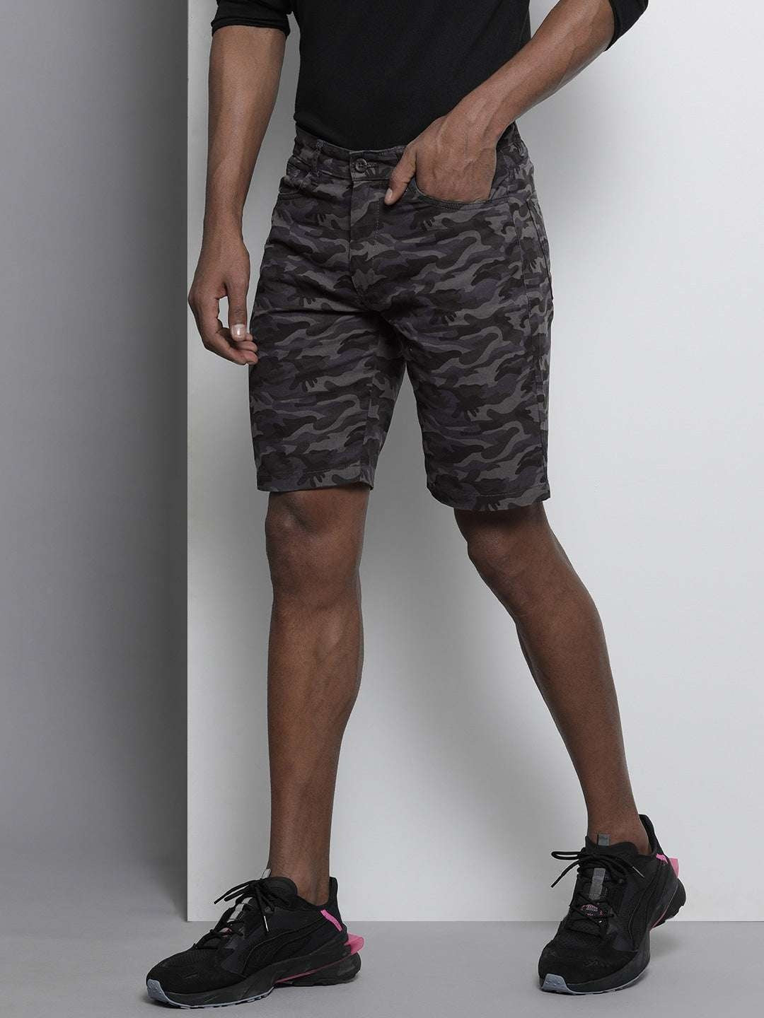Men's Grey Slim Fit Solid Casual Shorts