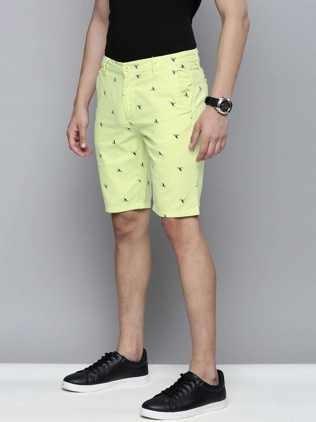 Men's Green Slim Fit Solid Casual Shorts