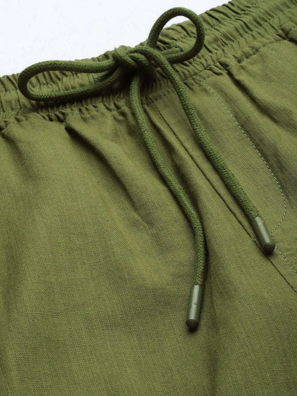 Men's Green Slim Fit Solid Casual Shorts