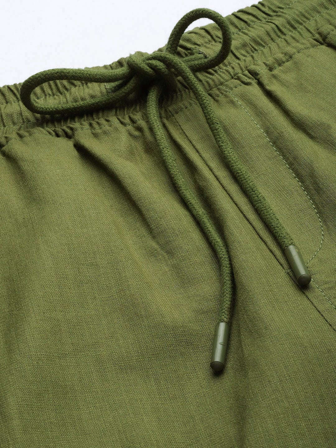 Men's Green Slim Fit Solid Casual Shorts