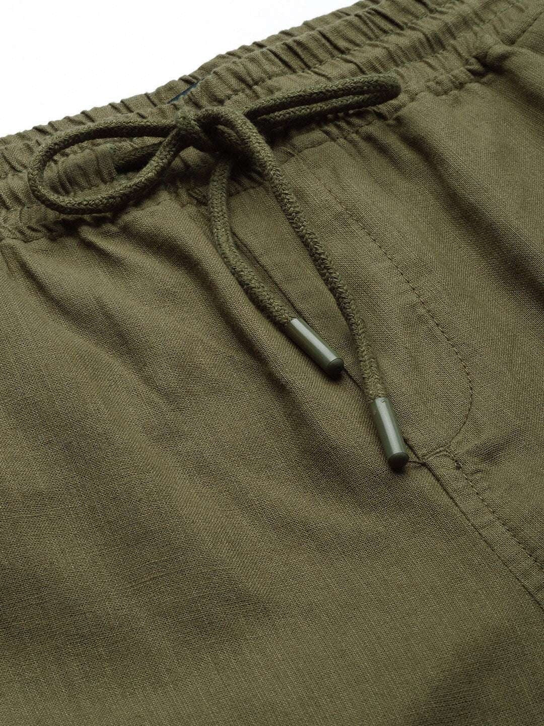 Men's Green Slim Fit Solid Casual Shorts