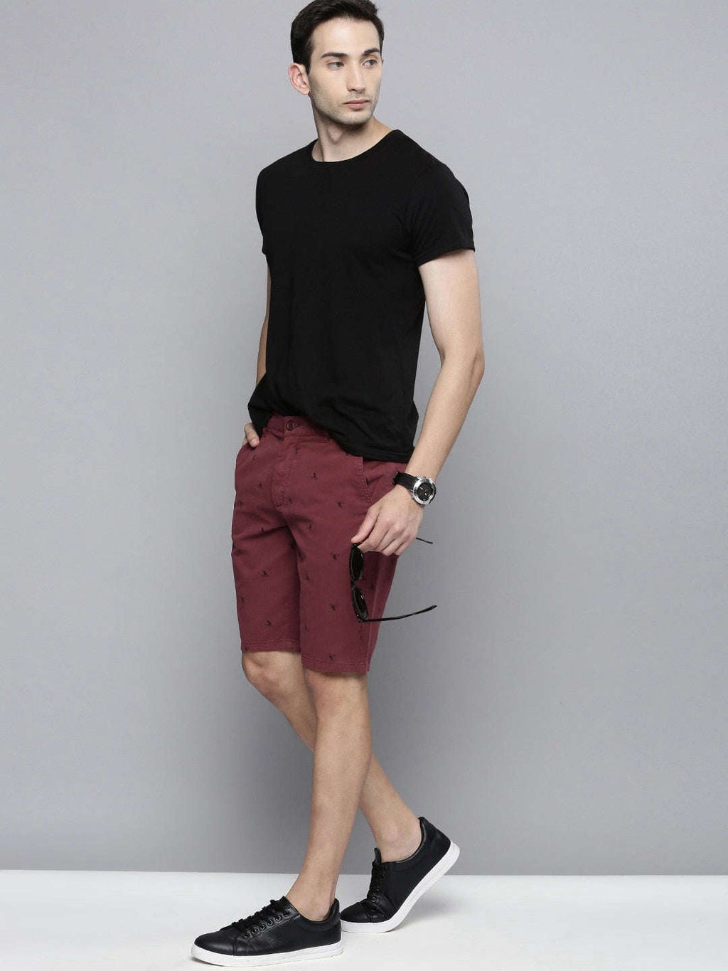 Men's Maroon Slim Fit Solid Casual Shorts