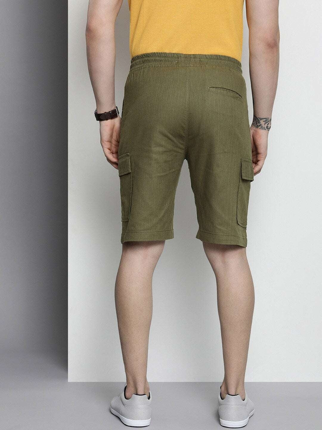 Men's Green Slim Fit Solid Casual Shorts