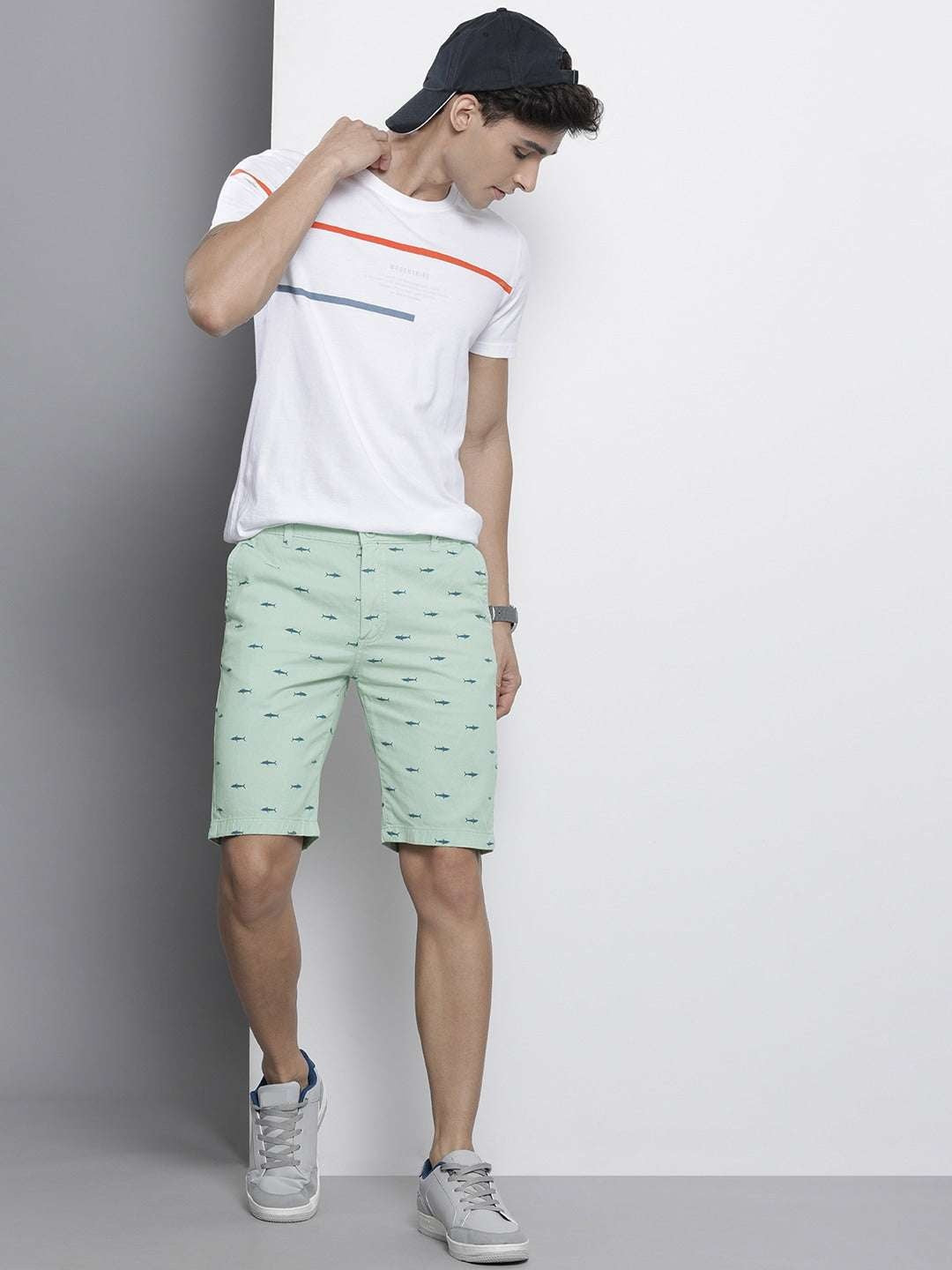 Men's Green Slim Fit Printed Casual Shorts