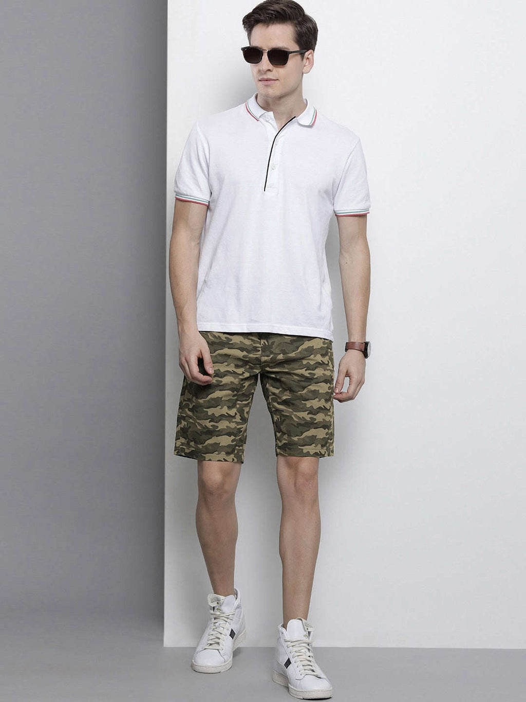 Men's Olive Slim Fit Solid Casual Shorts
