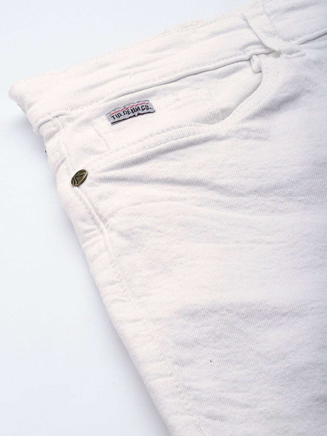 Men's White Slim Fit Printed Casual Shorts
