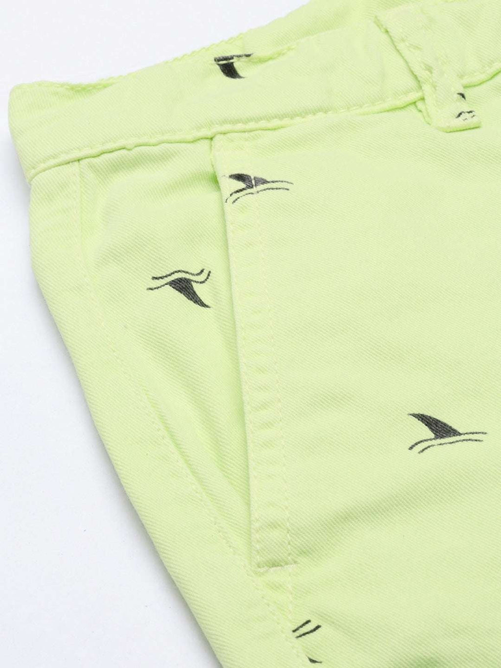 Men's Green Slim Fit Solid Casual Shorts