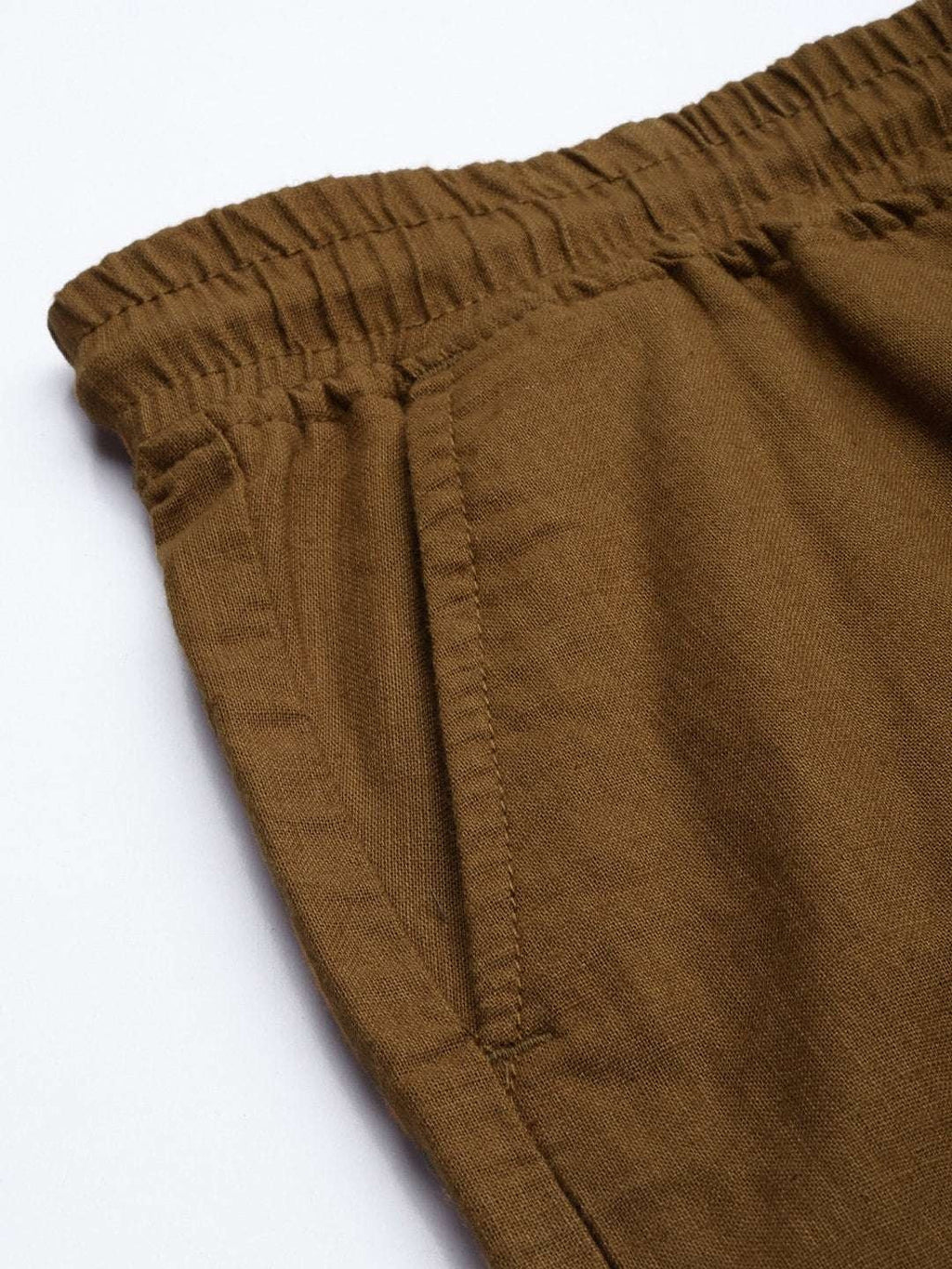Men's Brown Slim Fit Solid Casual Shorts