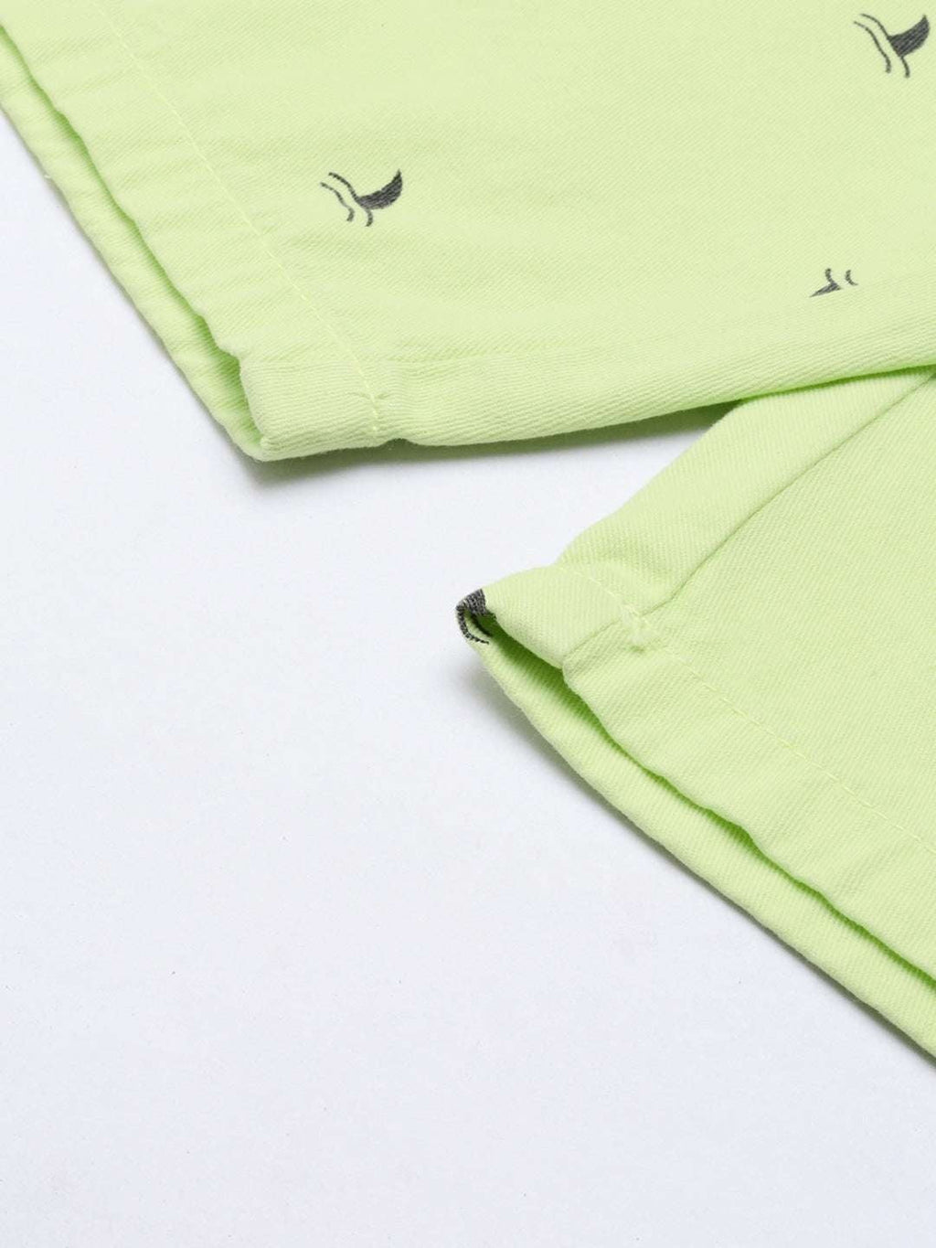 Men's Green Slim Fit Solid Casual Shorts