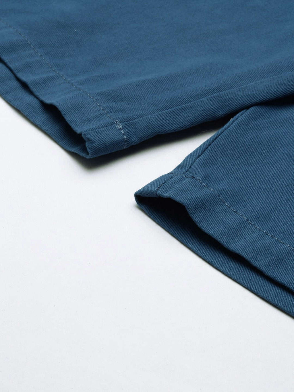 Men's Blue Slim Fit Solid Casual Shorts