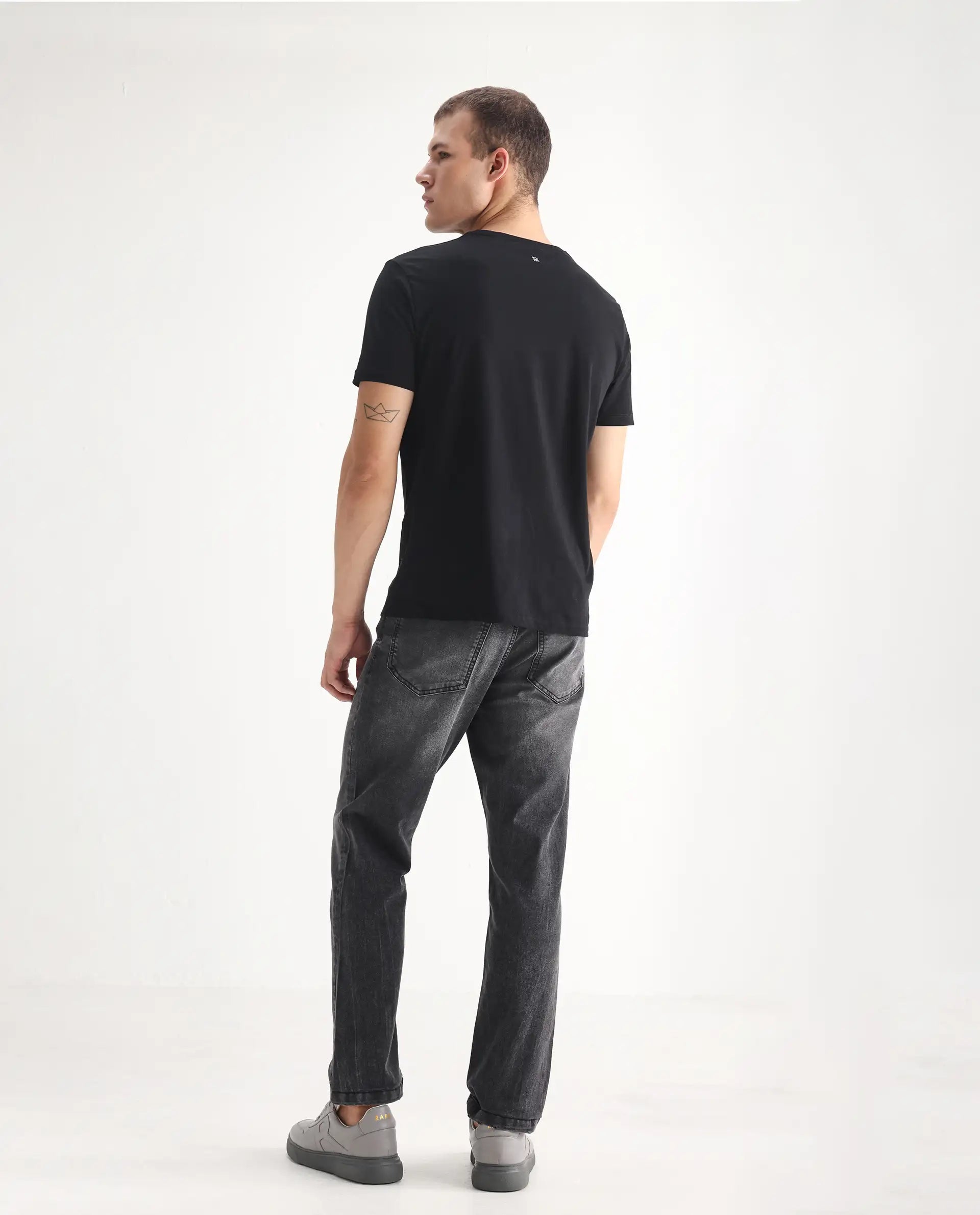 Rare Rabbit Men's Klune Black Cotton Plain Morris Regular Fit Jeans