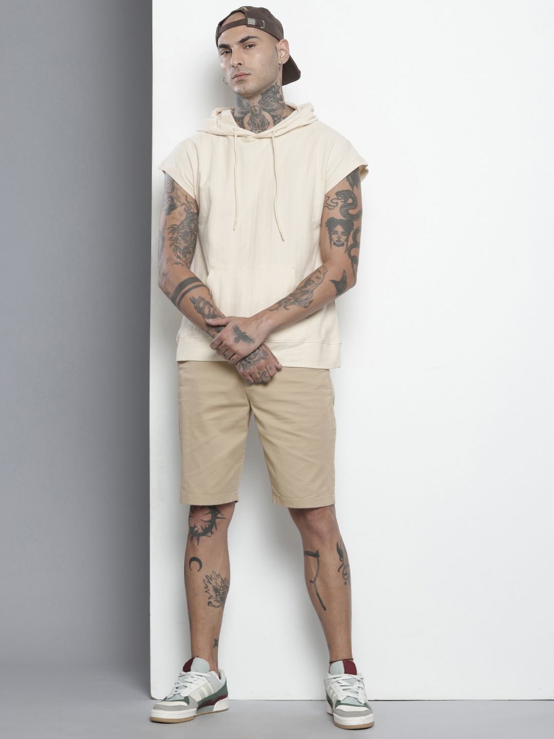 Men's Beige Regular Fit Solid Casual Shorts