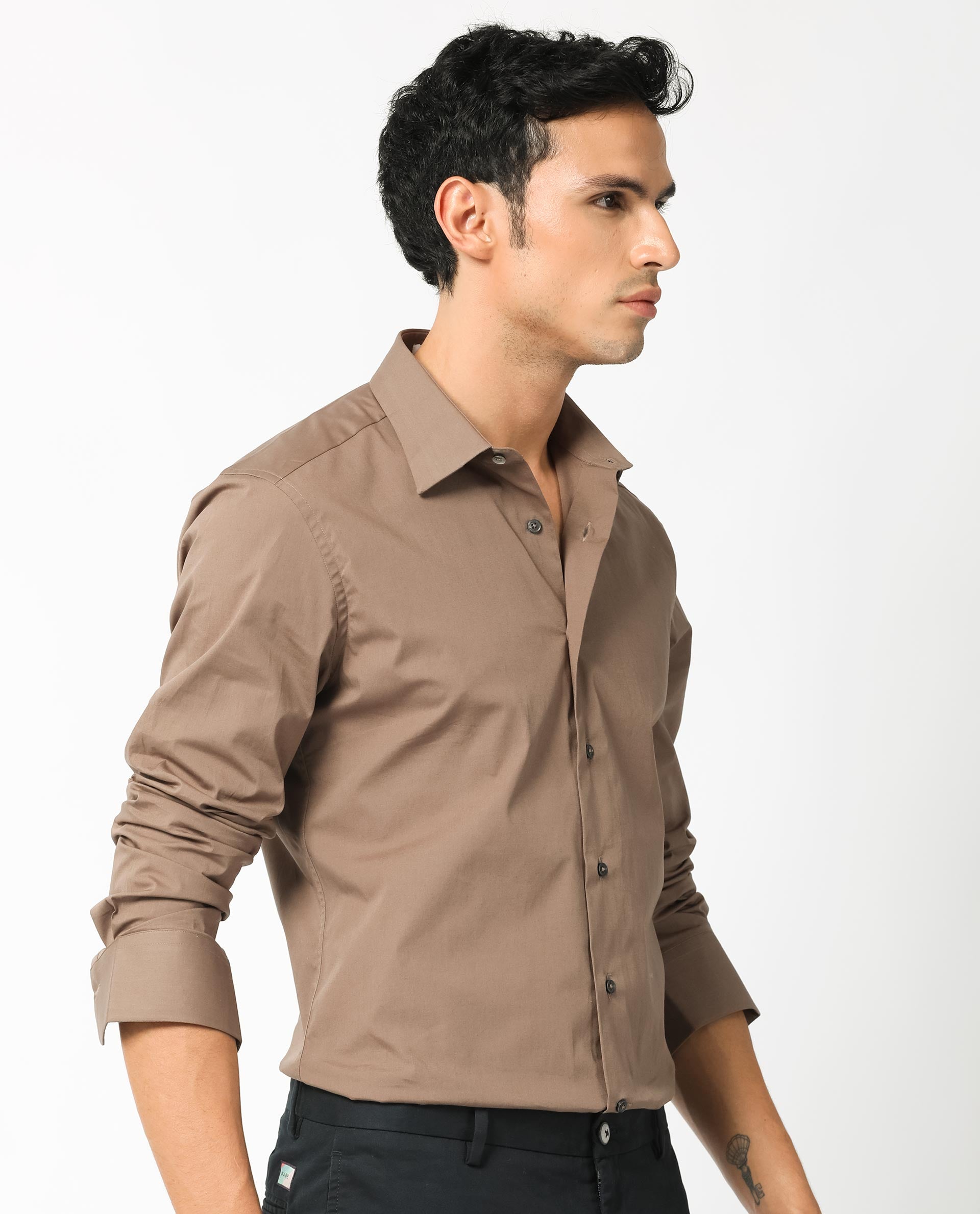 Rare Rabbit Men's Neutons Brown Cotton Plain Regular Fit Full Sleeve Collared Shirt