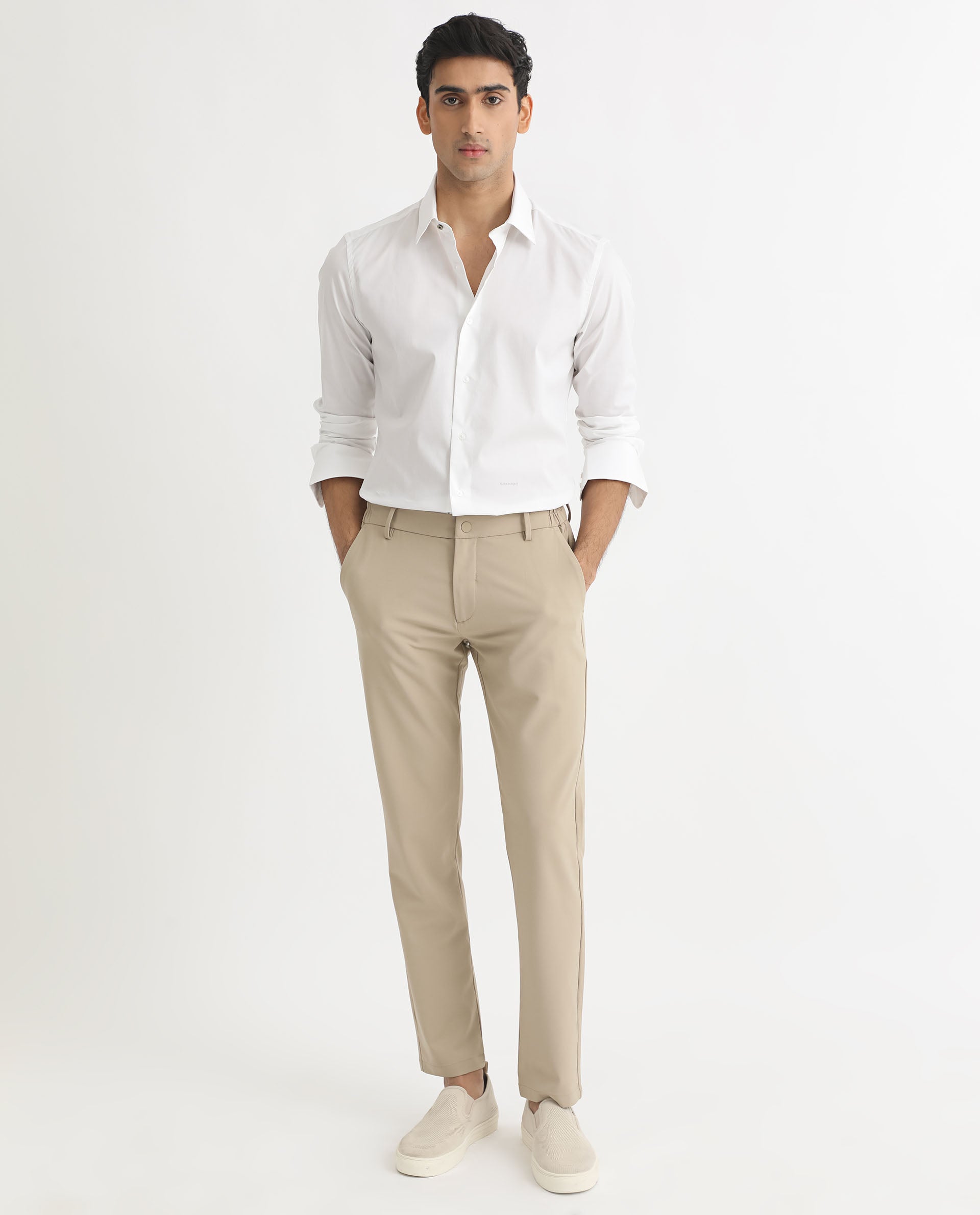 Rare Rabbit Men's Neutons White Cotton Plain Regular Fit Full Sleeve Collared Shirt