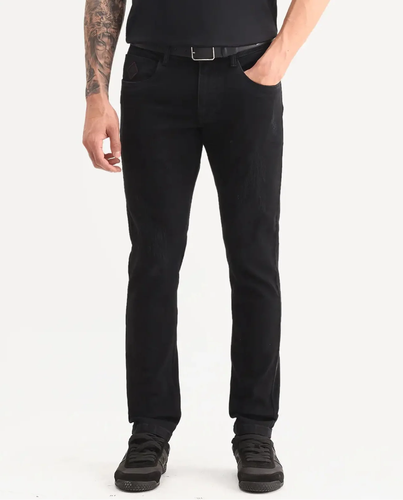 Rare Rabbit Men's Astra Bh Black Cotton Blend Fabric Shank And Zipper Hawk Slim Plain Jeans