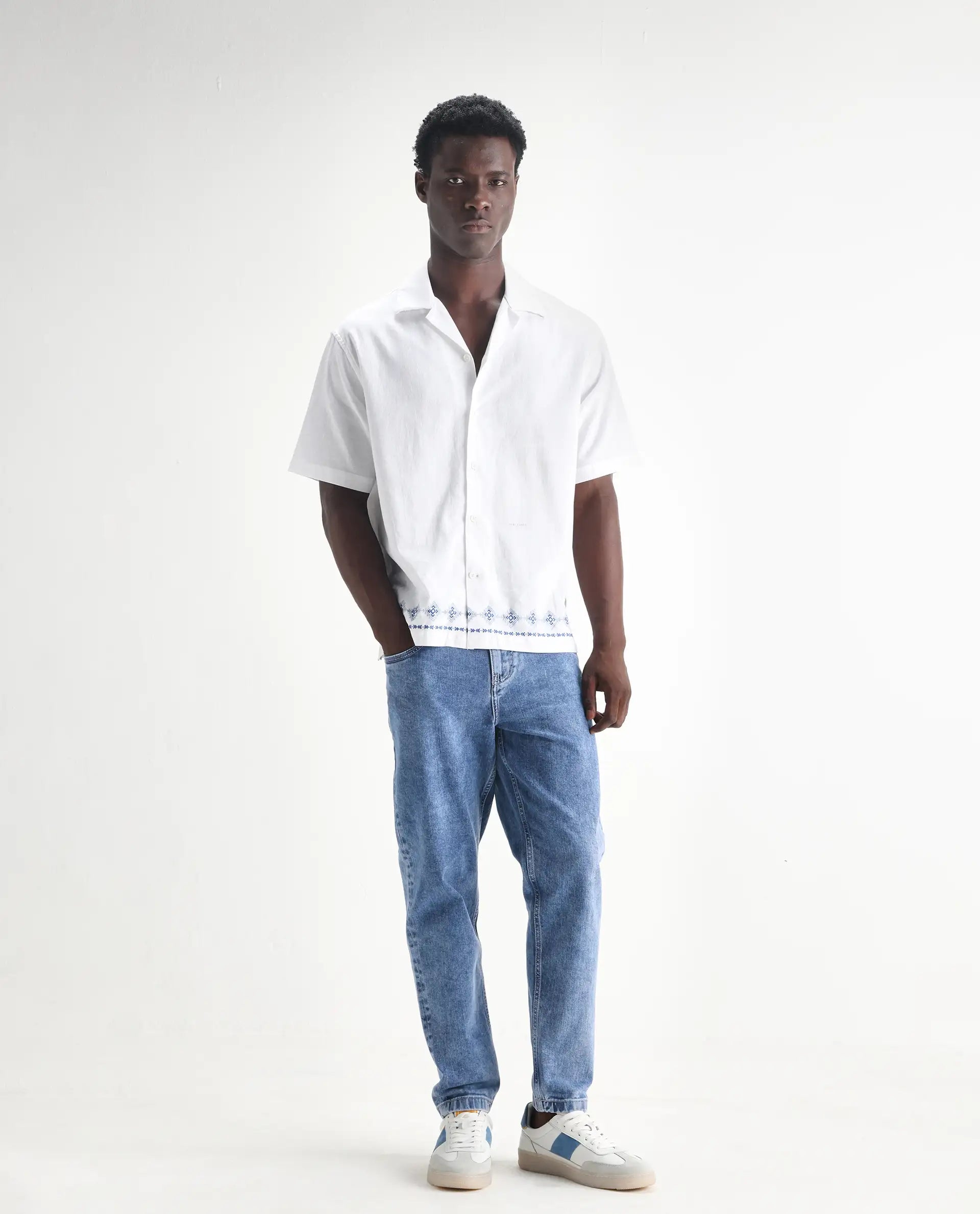 Rare Rabbit Men's Sam-2 Light Blue Cotton Plain Kurt Carrot Fit Jeans