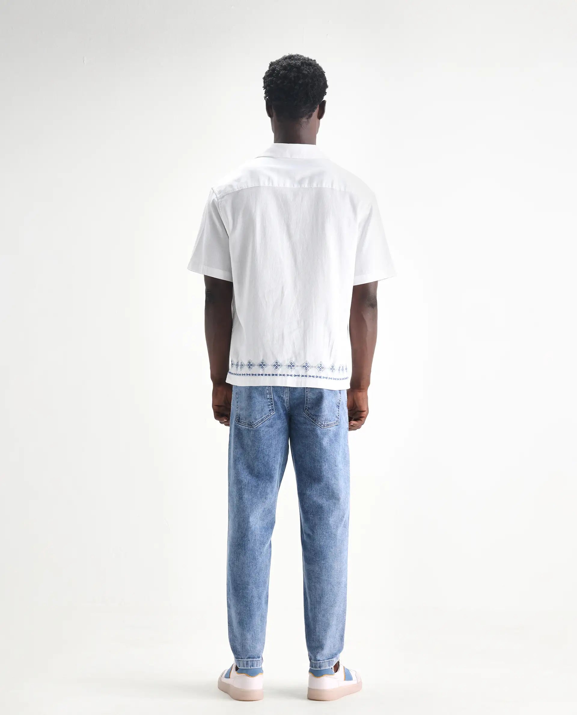 Rare Rabbit Men's Sam-2 Light Blue Cotton Plain Kurt Carrot Fit Jeans
