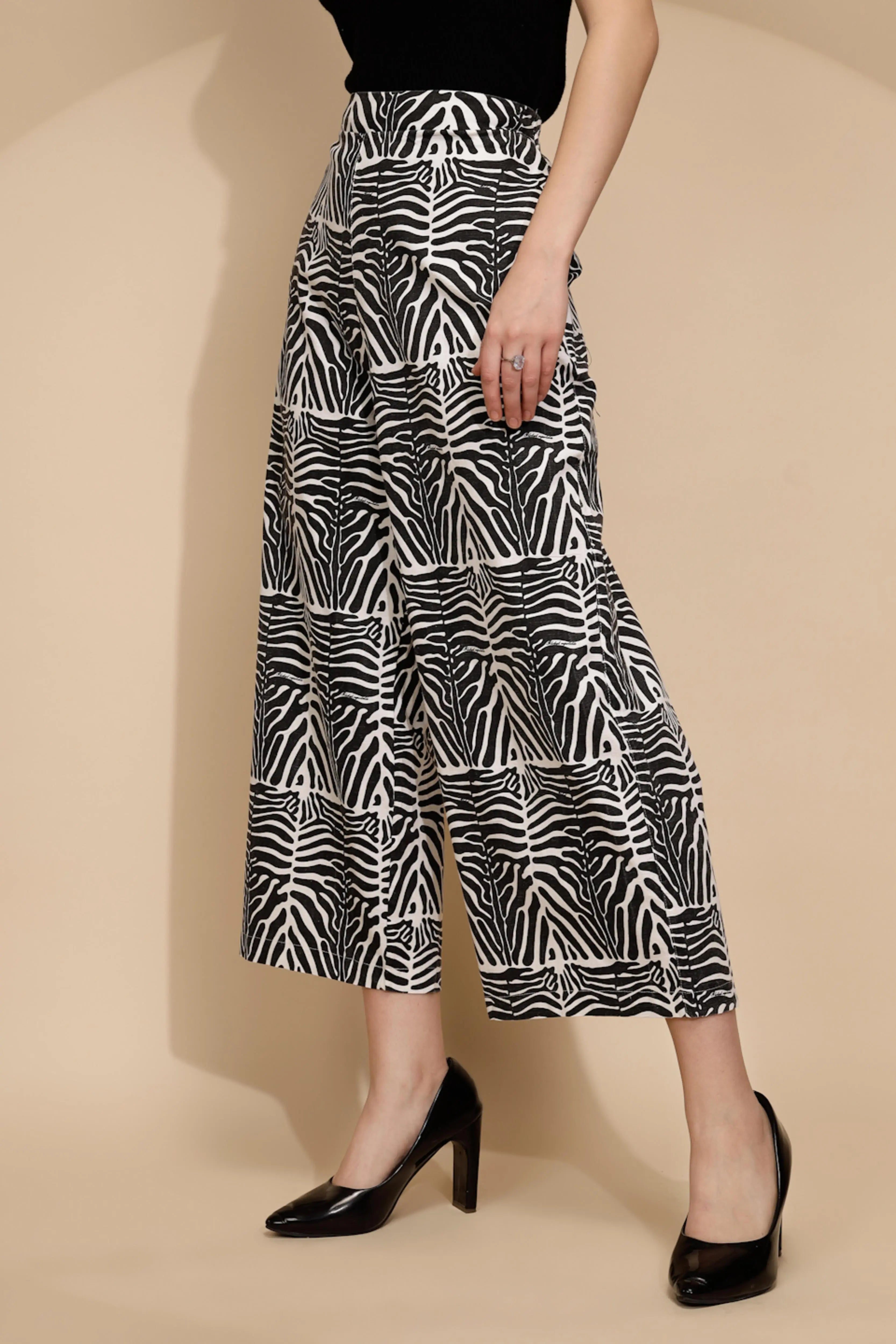 Monochrome Zebra Print Lower