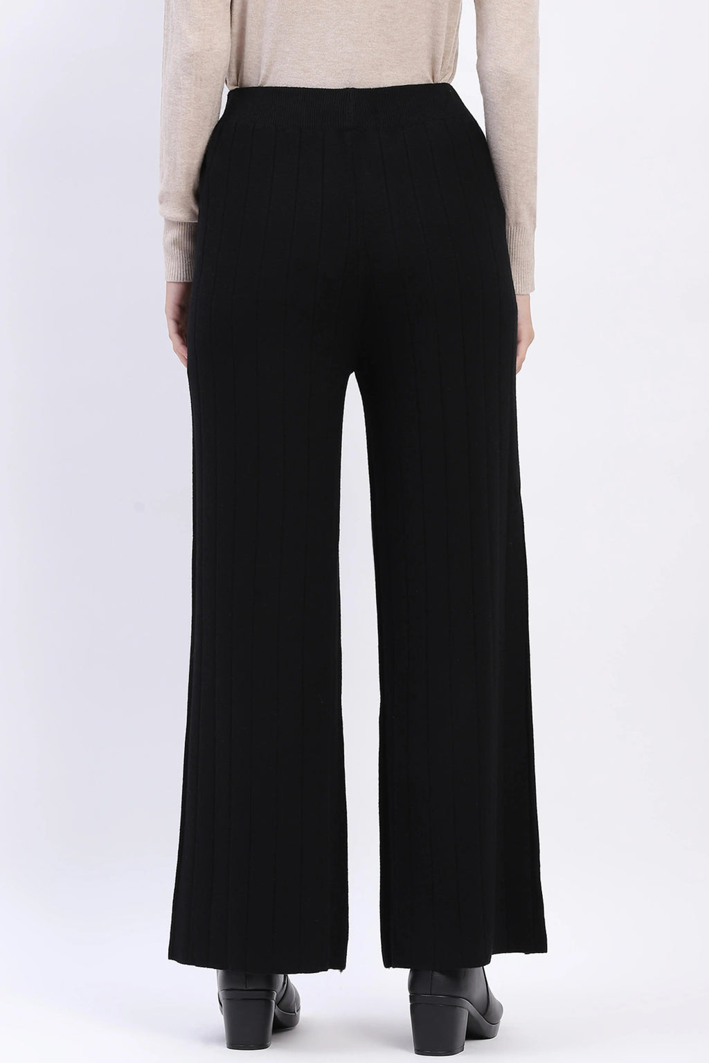 Effortless Winter Knit Pants
