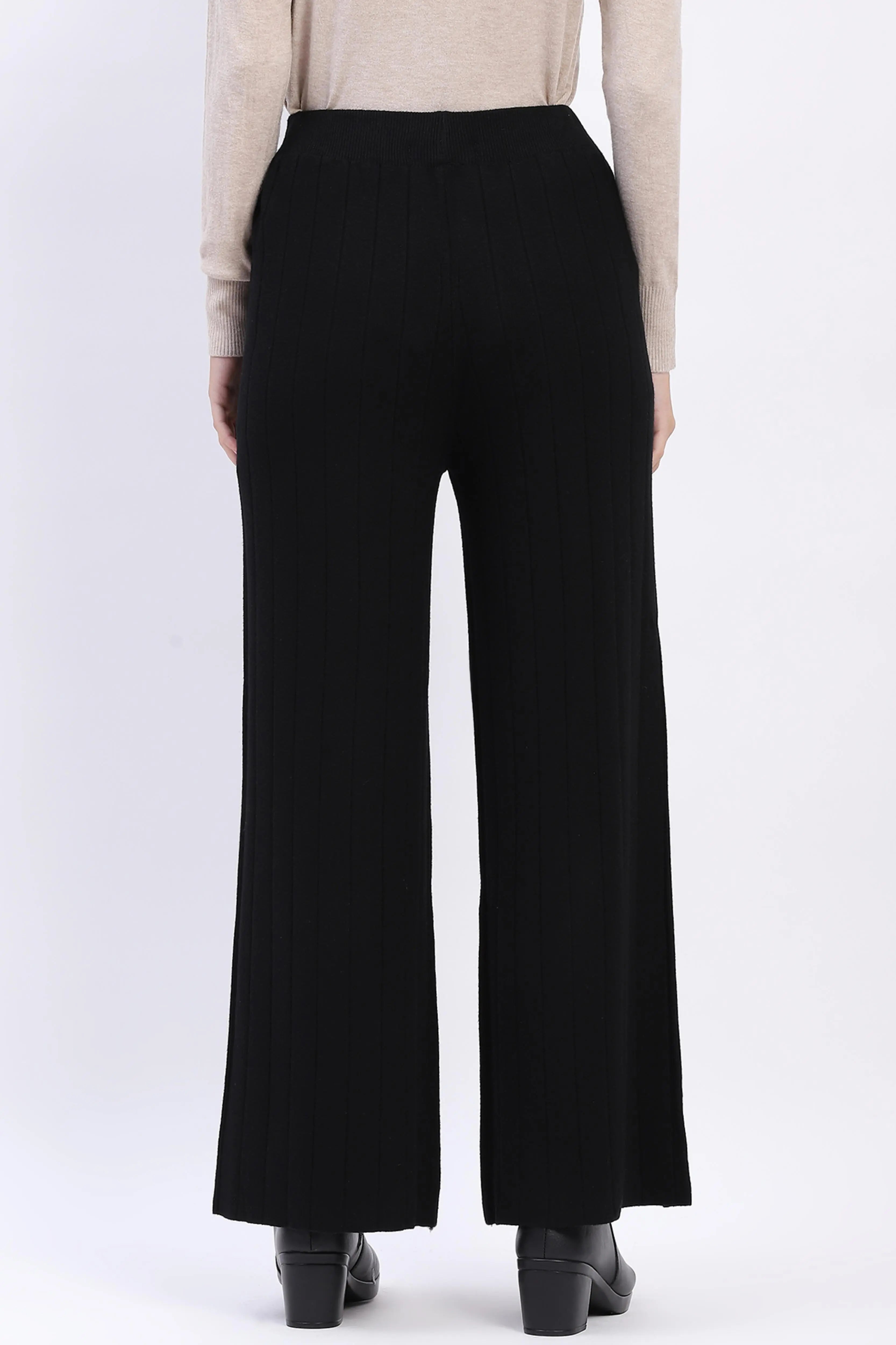 Effortless Winter Knit Pants