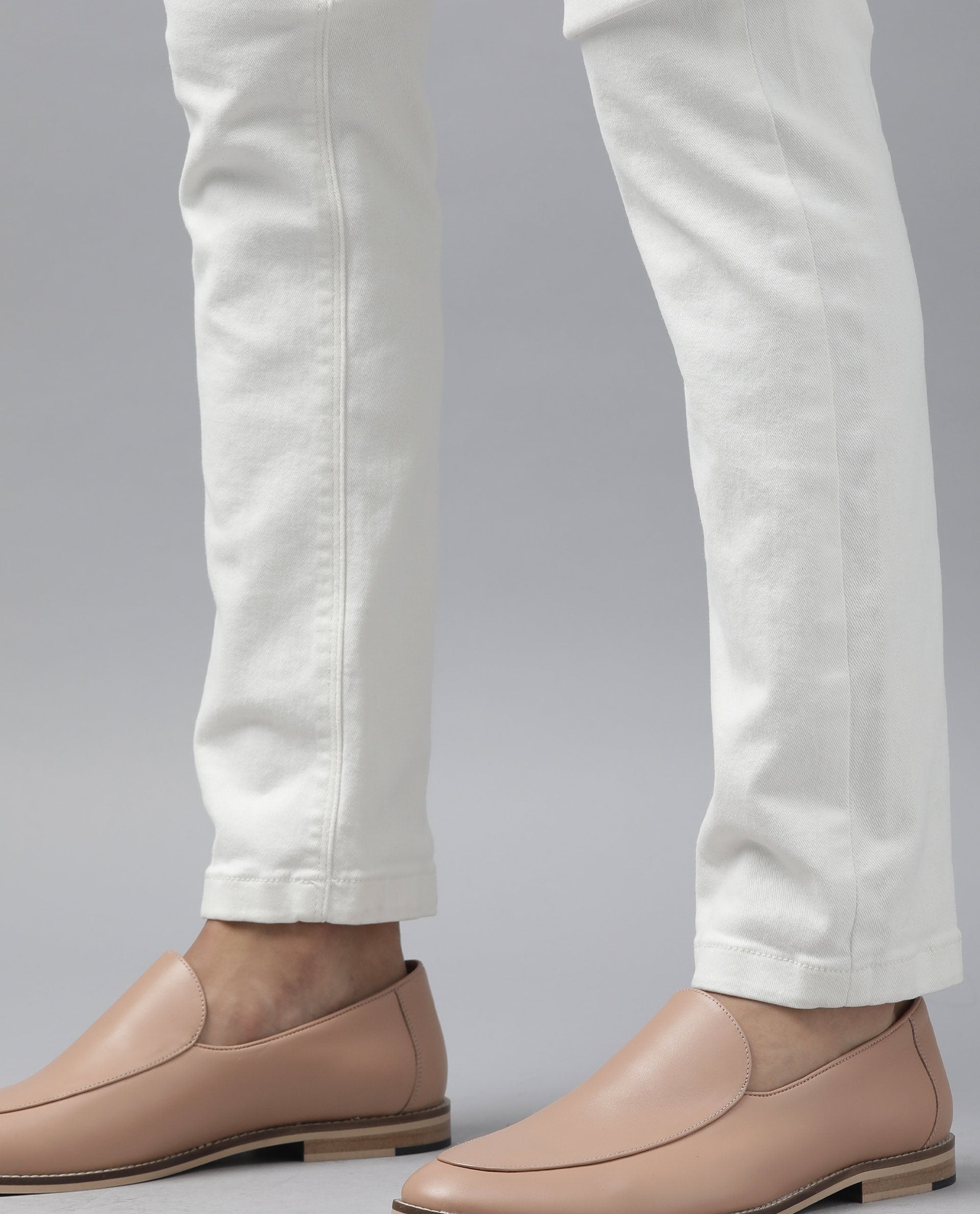 Rare Rabbit Men's Snow White Cotton Plain Morris Regular Fit Jeans