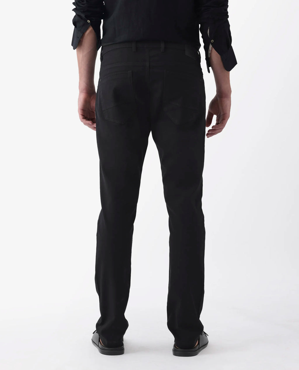 Rare Rabbit Men's Spoke 24 Black Cotton Blend Plain Regular Fit Trouser