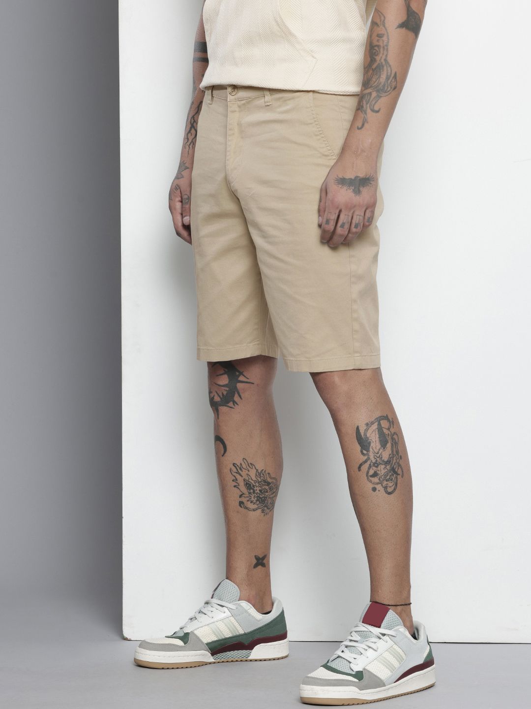 Men's Beige Regular Fit Solid Casual Shorts