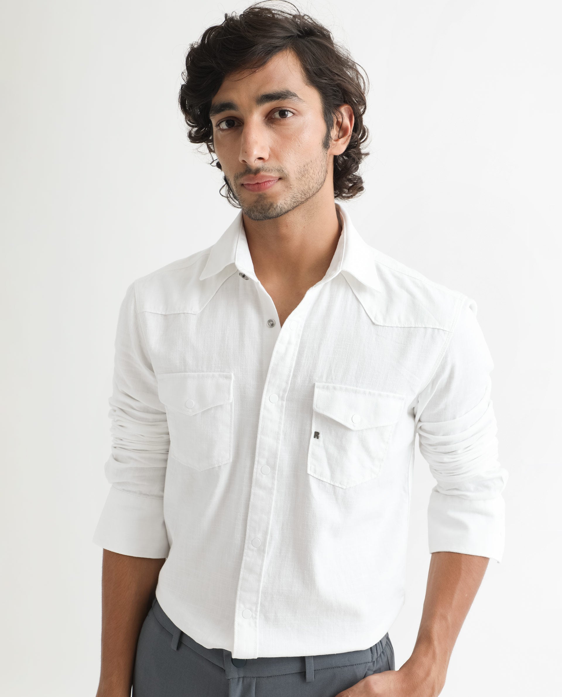 Rare Rabbit Men's Taison White Cotton Plain Regular Fit Full Sleeve Spread Collar Shirt