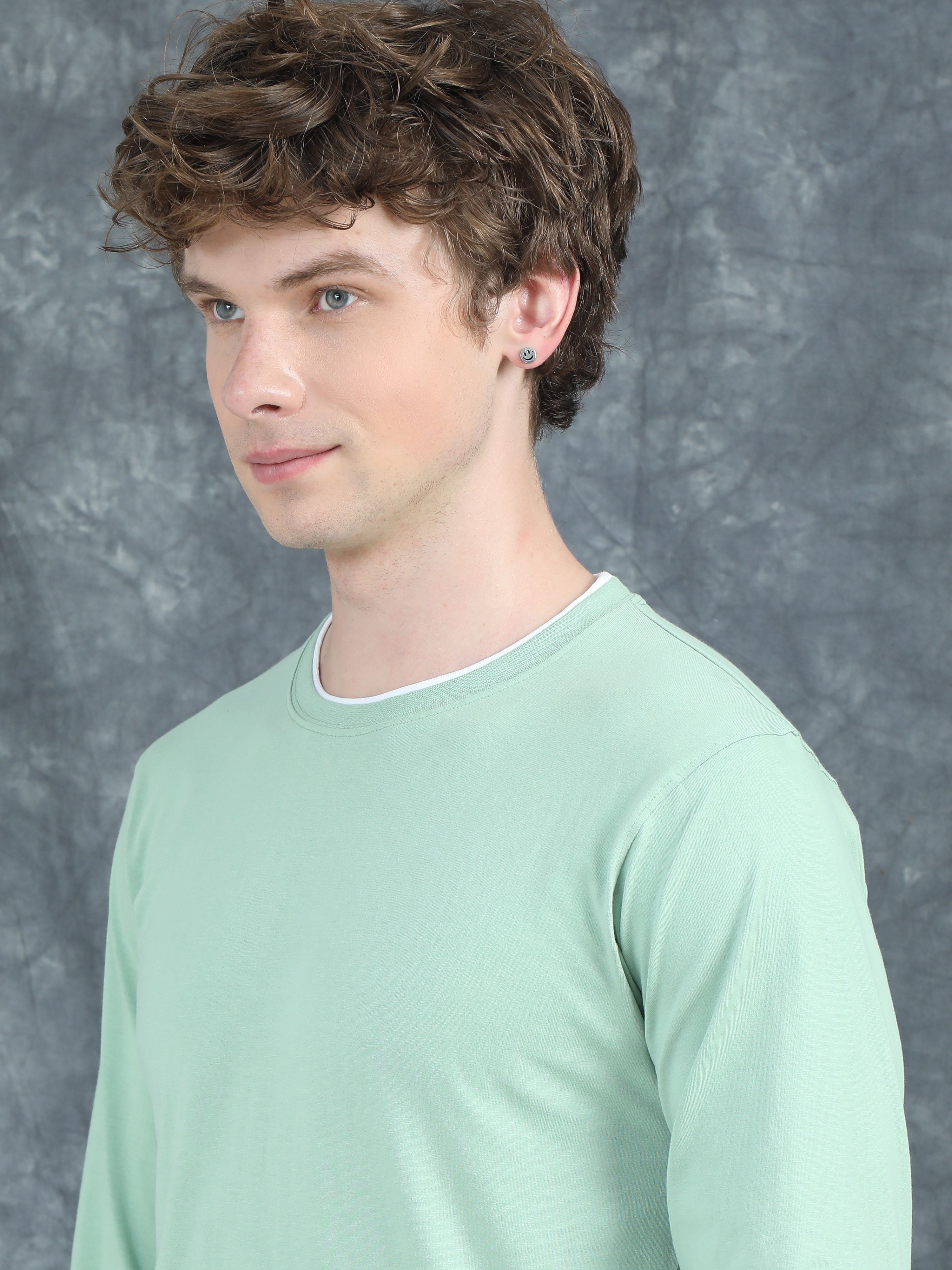 Men Piped Solid Green Full Sleeve T-Shirt