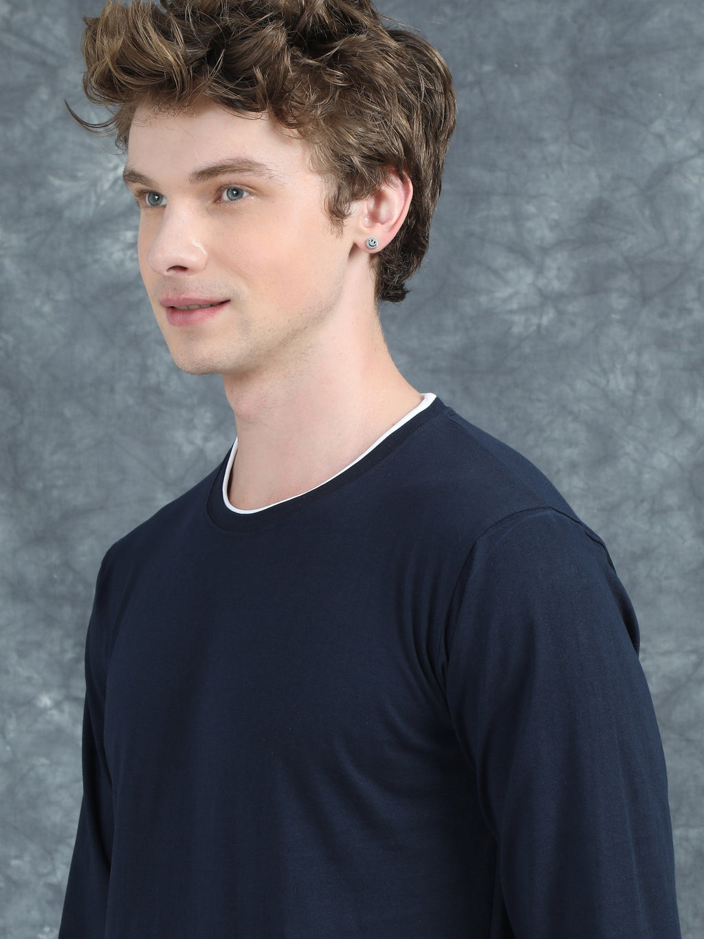 Men Piped Solid Navy Full Sleeve T-Shirt