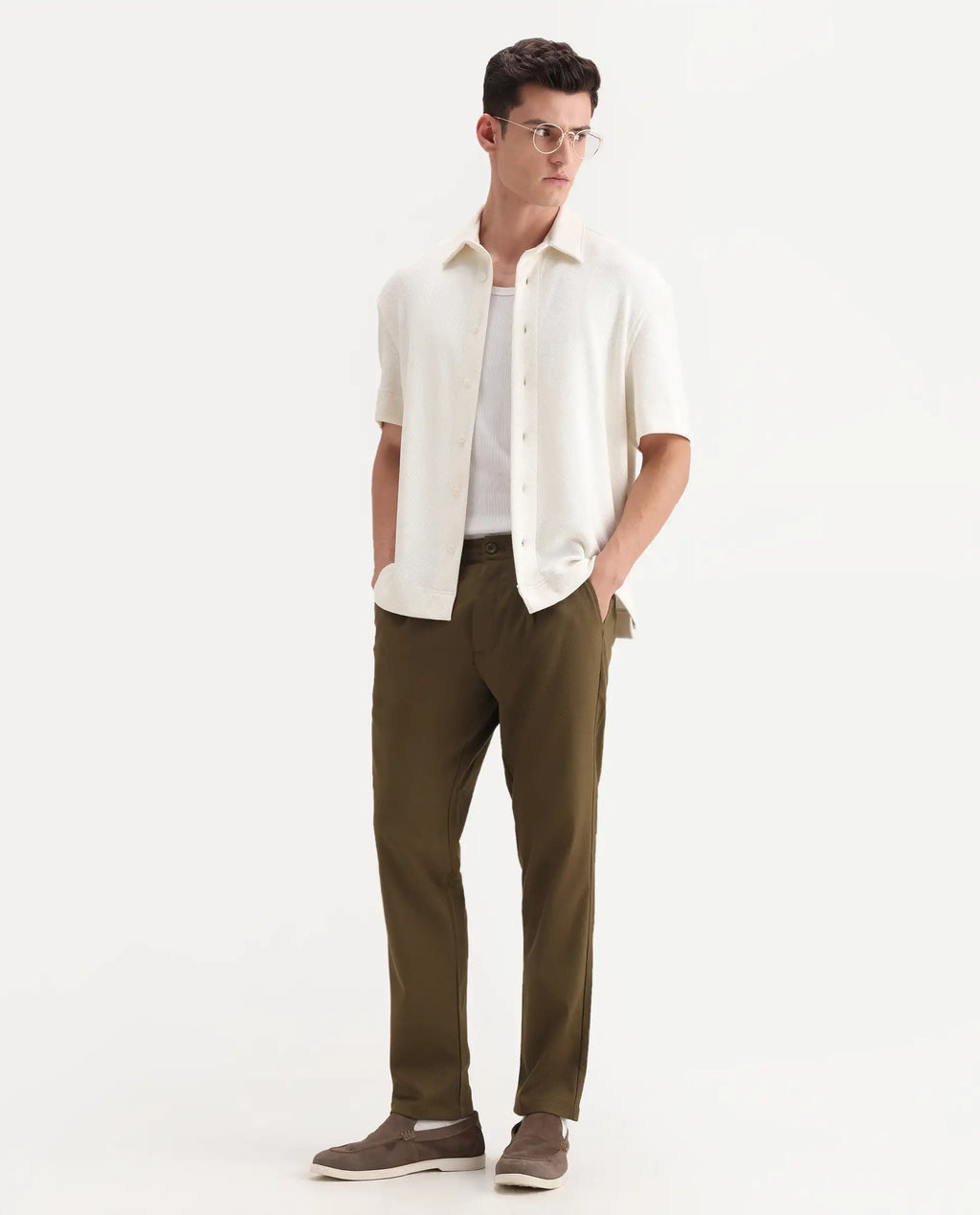 Rare Rabbit Men's Tula Light Olive Cotton Plain Relaxed Fit Trouser