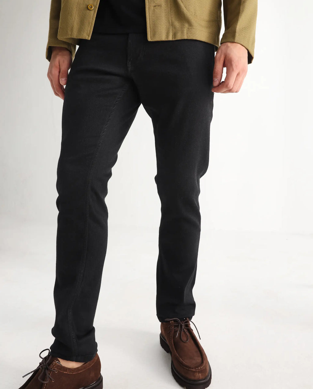 Rare Rabbit Men's Umo Black Cotton Blend Plain Hawk Slim Fit Jeans
