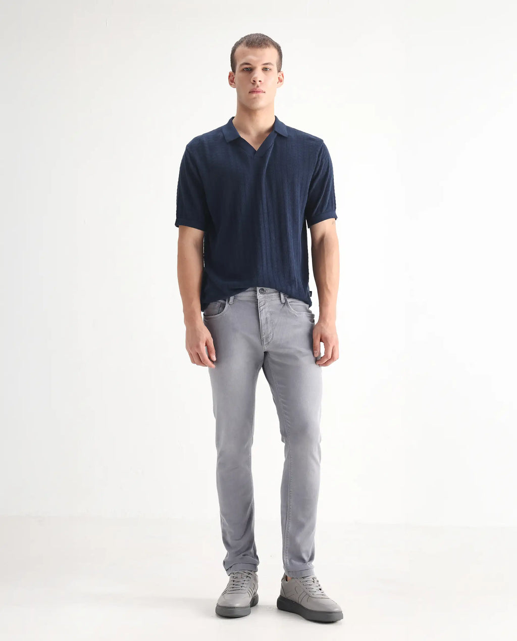 Rare Rabbit Men's Velles Light Grey Cotton Plain Hawk Slim Fit Jeans