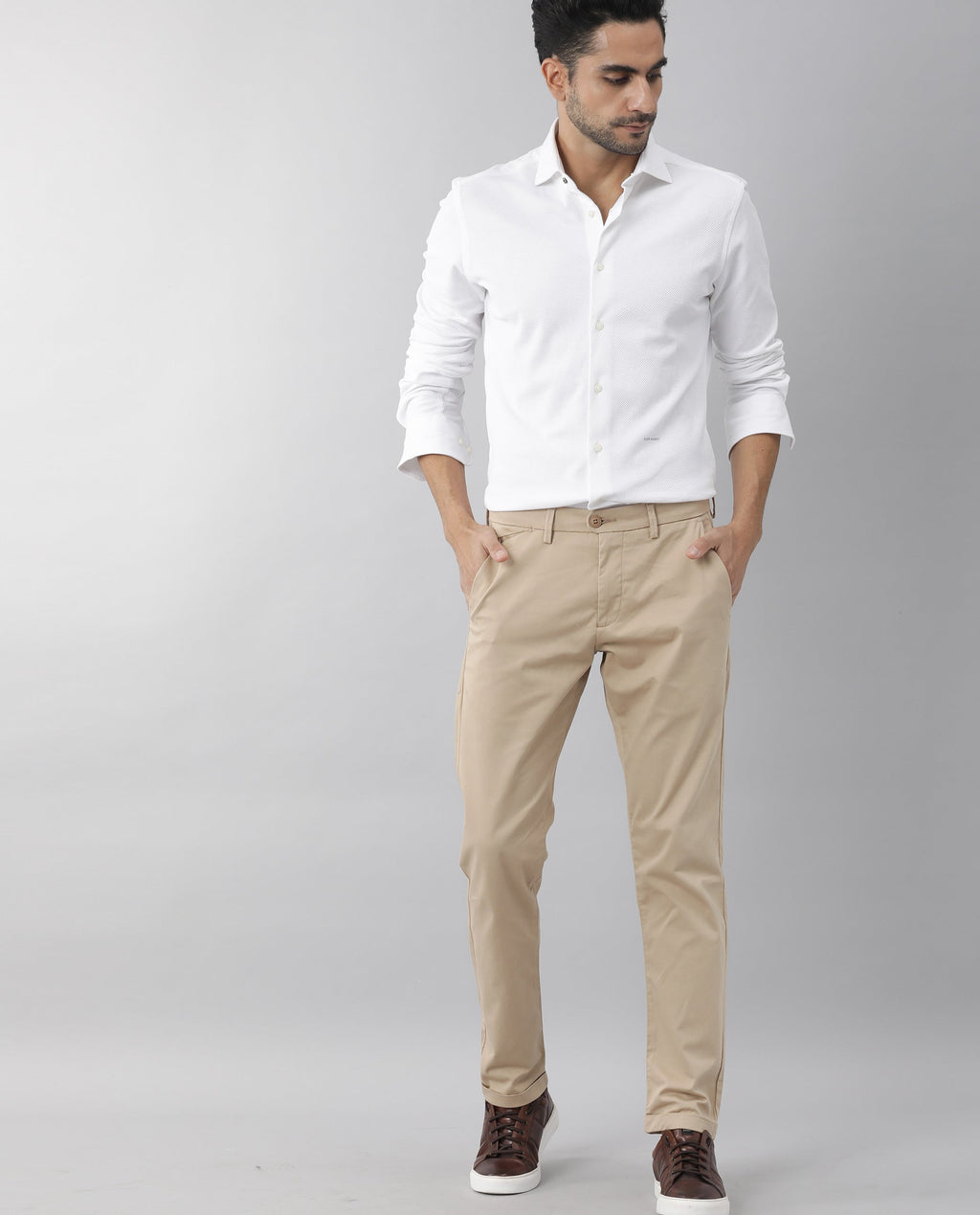 Rare Rabbit Men's Venezya White Cotton Plain Regular Fit Full Sleeve Spread Collar Shirt