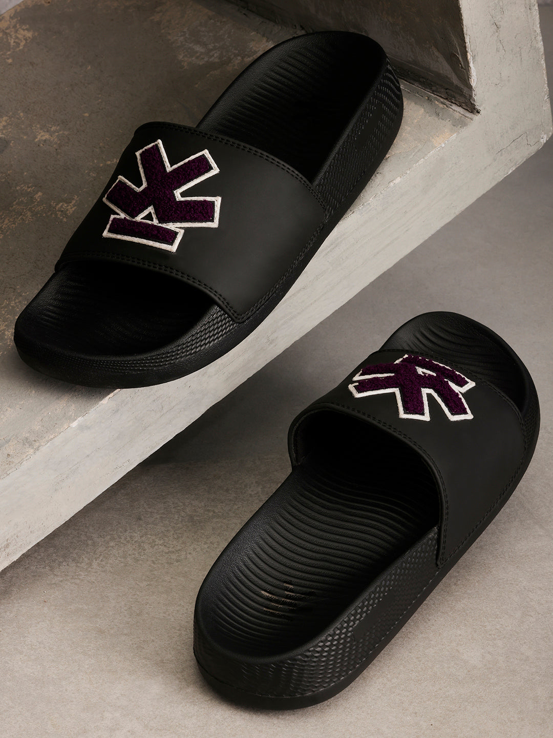 Sliders  |  Blackcurrant