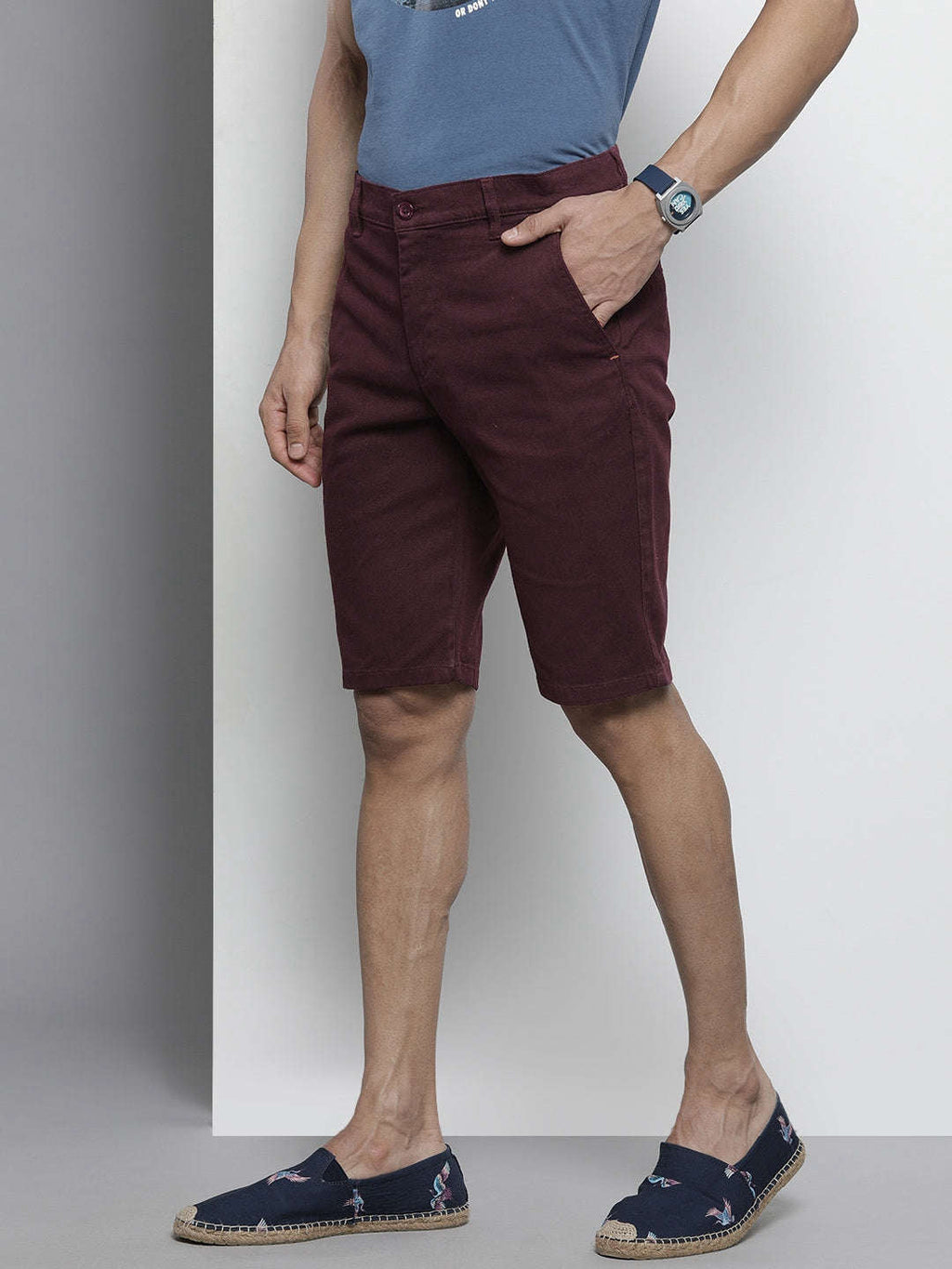 Men's Maroon Slim Fit Solid Casual Shorts