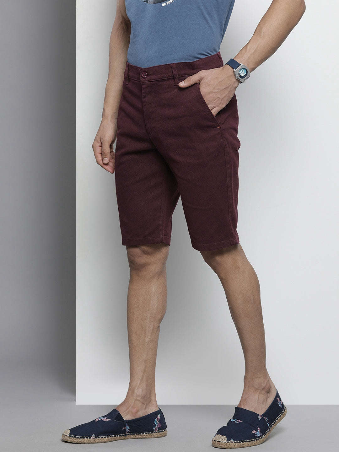 Men's Maroon Slim Fit Solid Casual Shorts
