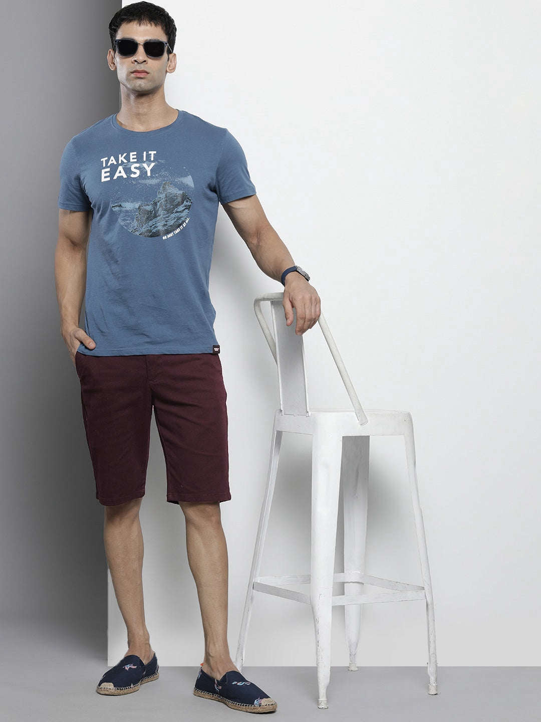 Men's Maroon Slim Fit Solid Casual Shorts