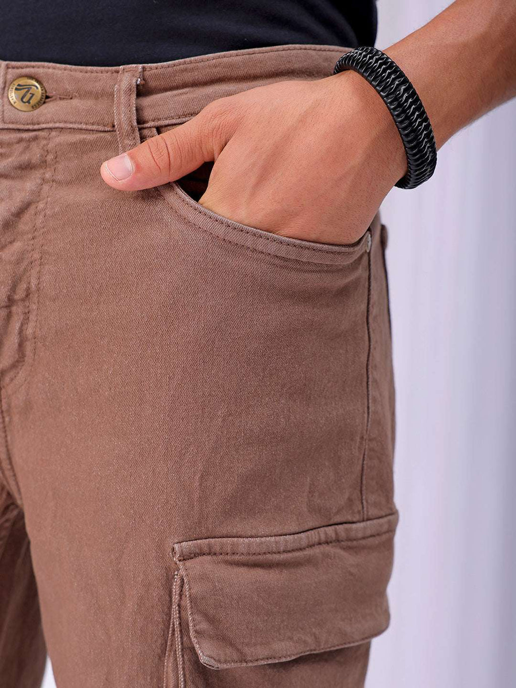 Men's Solid Relaxed Fit Cargo Shorts