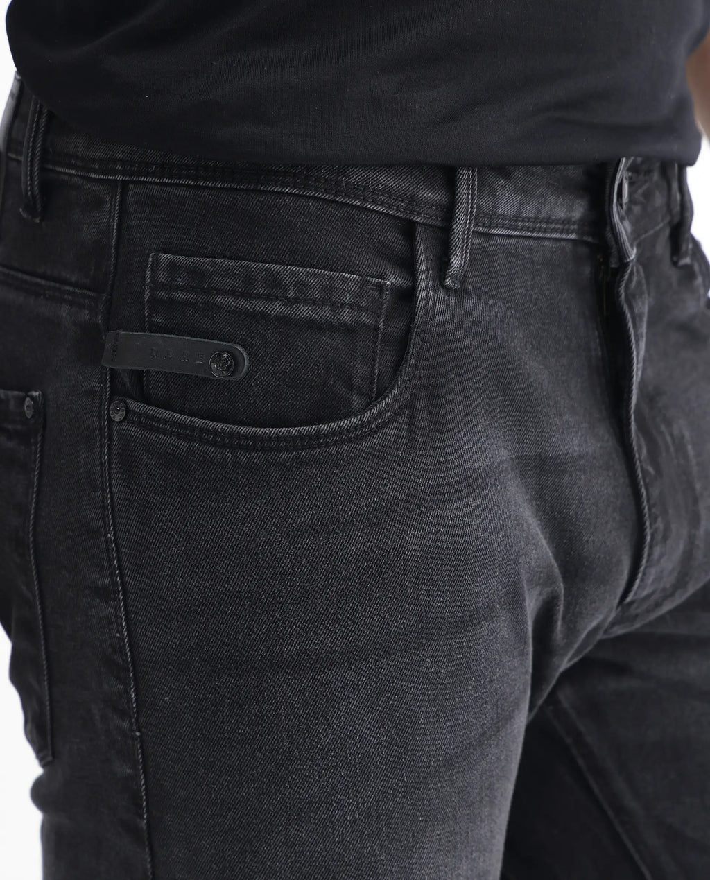 Rare Rabbit Men's Linea Black Cotton Plain Hawk Slim Fit Jeans