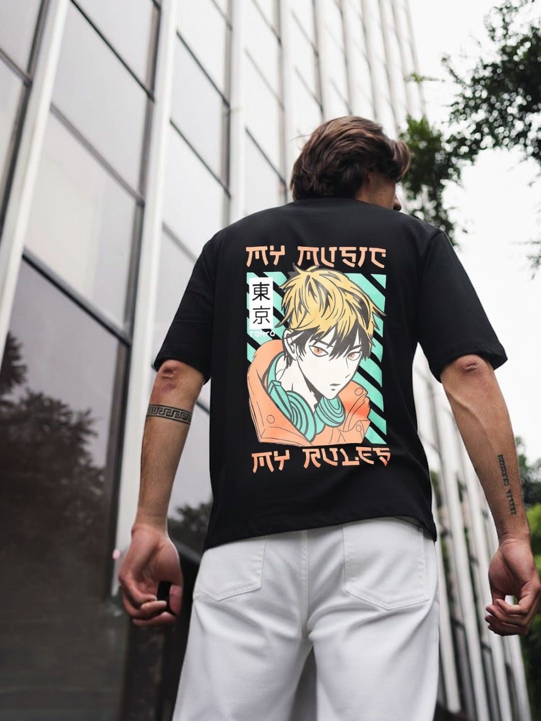 Men Black Oversized Printed T-shirt