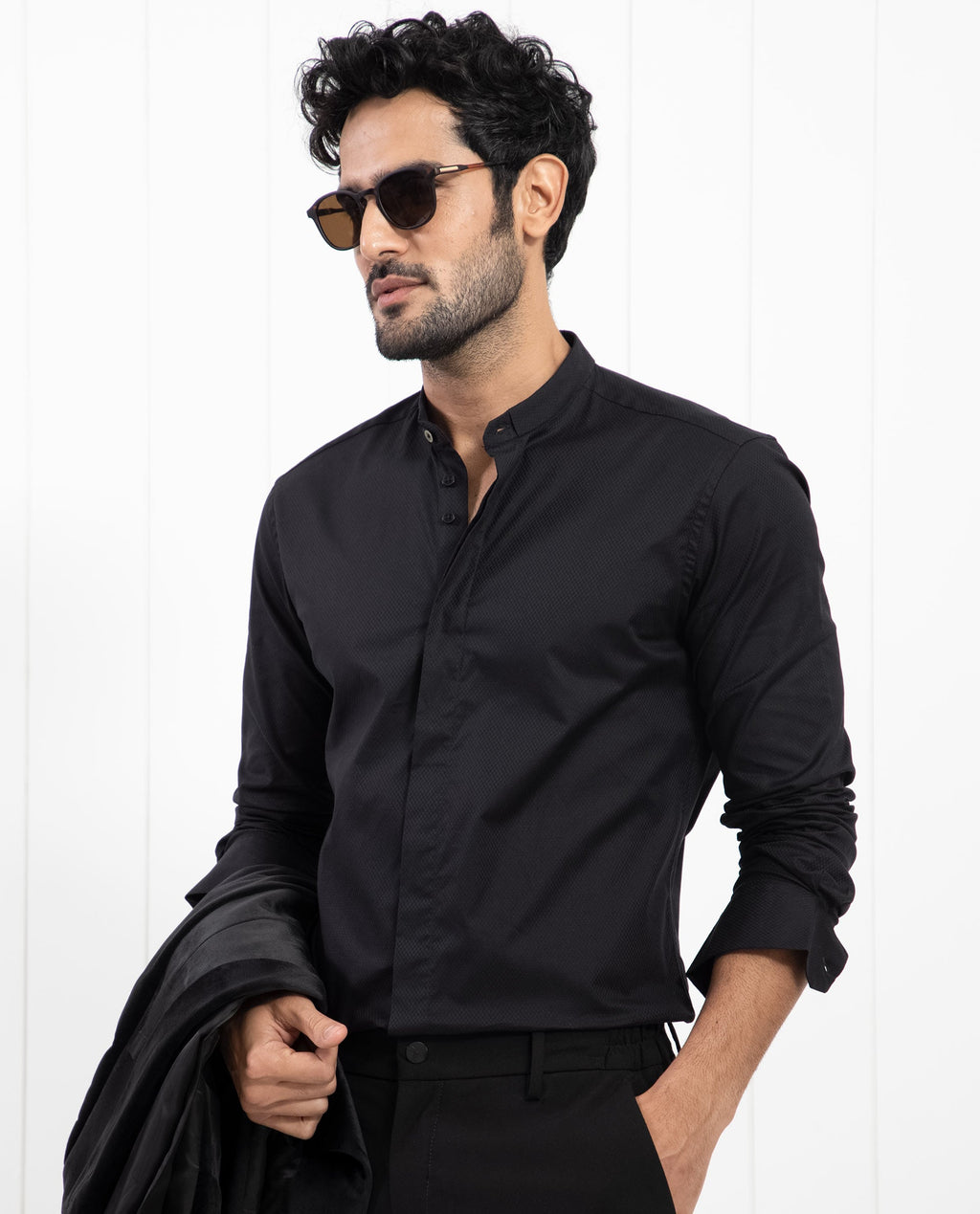 Rare Rabbit Men's Pristina Black Cotton Plain Regular Fit Full Sleeve Mandarin Collar Shirt