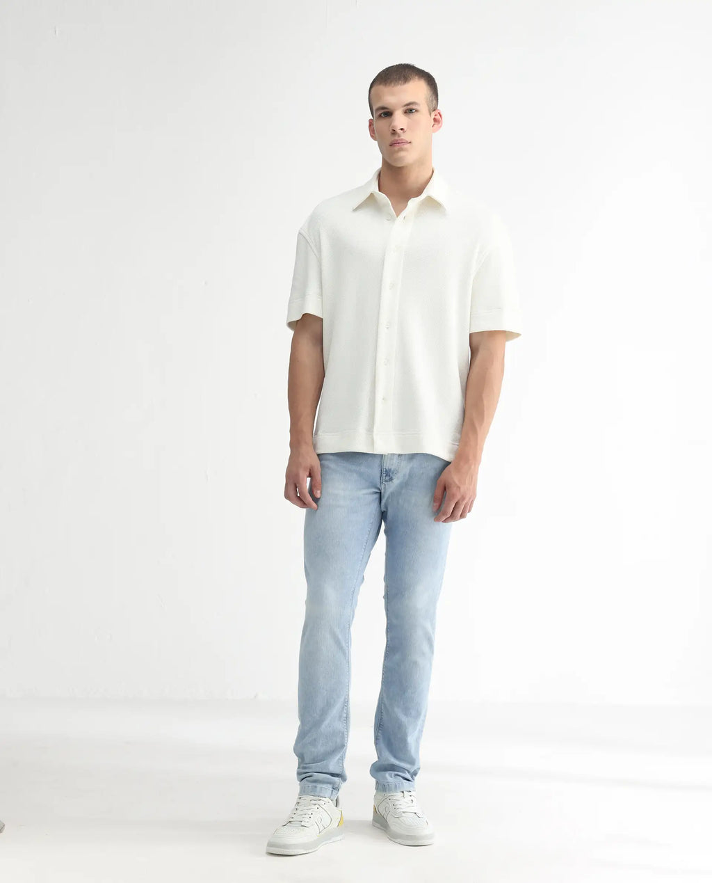 Rare Rabbit Men's Roune Light Blue Cotton Plain Hawk Slim Fit Jeans