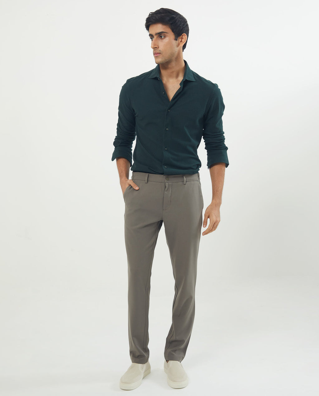 Rare Rabbit Men's Venziya Dark Green Cotton Plain Regular Fit Full Sleeve Collared Shirt